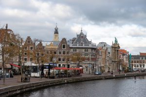 Häuser und Grachten