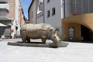 Vor dem Frederico Fellini Museum