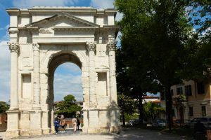 Arco dei Gavi